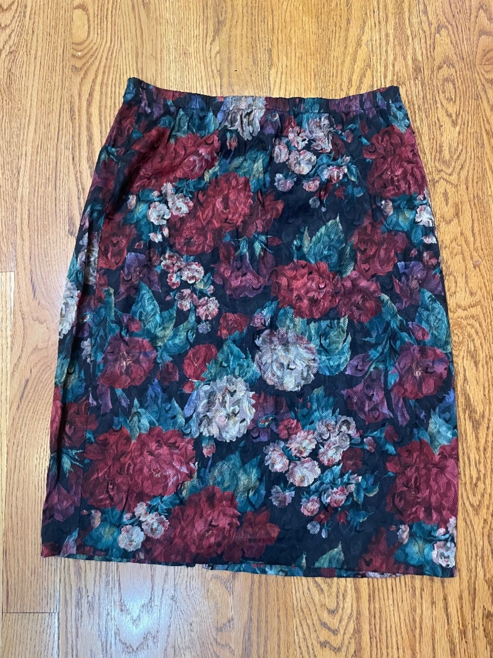 Dramatic Pencil Skirt in Bold Floral Tapestry